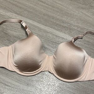Natori Liquid Scooped Neckline Bra - 34D